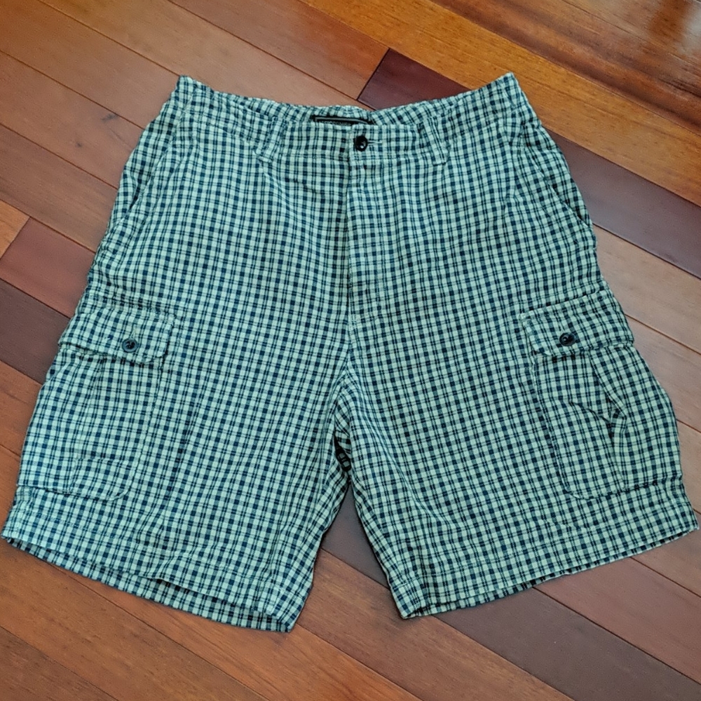 Abercrombie & Fitch Men's Plaid Shorts - NWOT